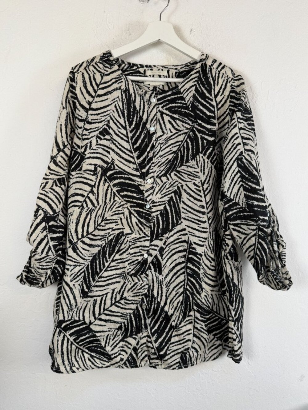 Cynthia Rowley Womens Linen Palm Leaf Button Front Top Black Roll Tab Sleeve